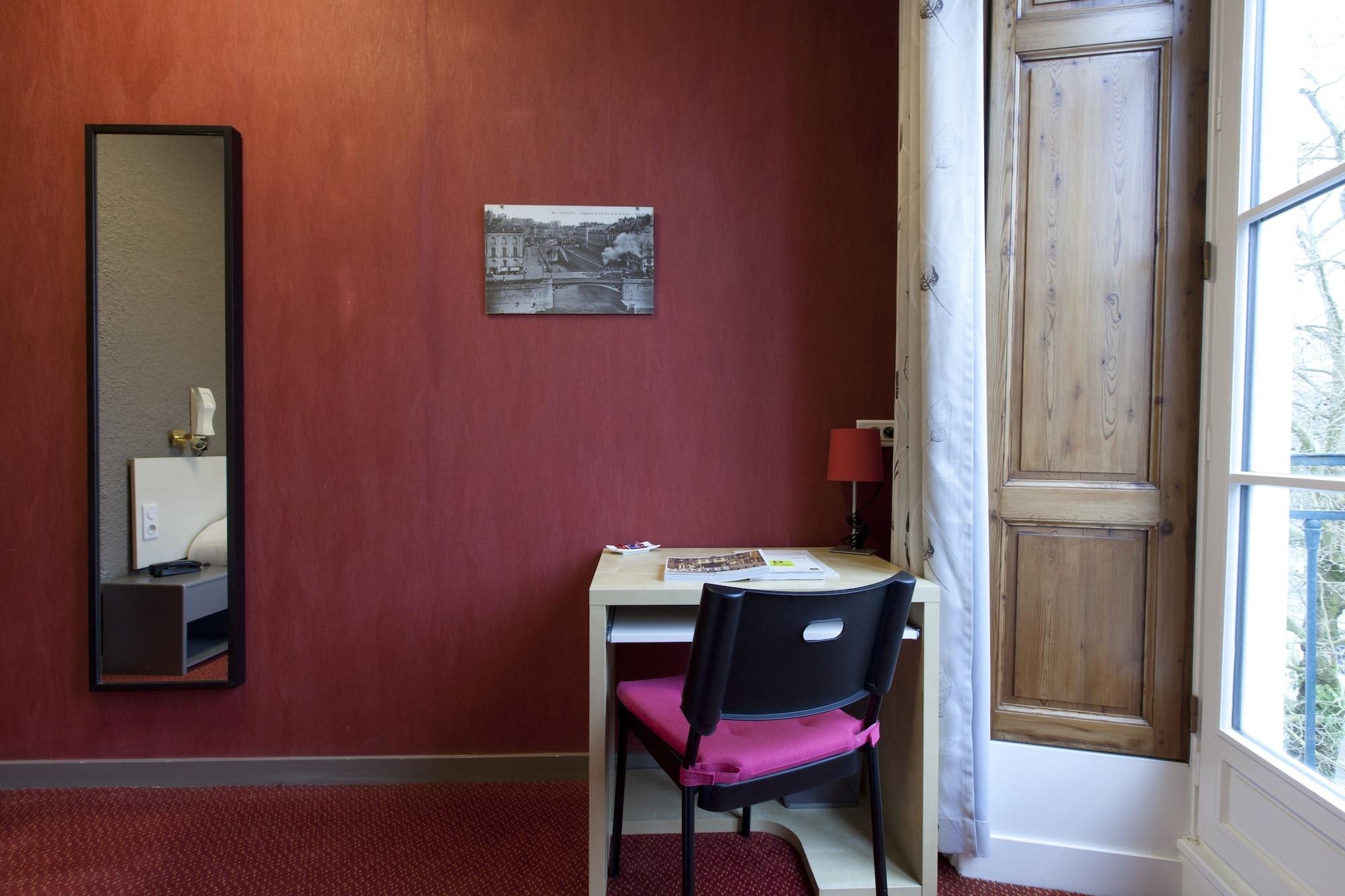Logis Hotel Duquesne Нант Экстерьер фото