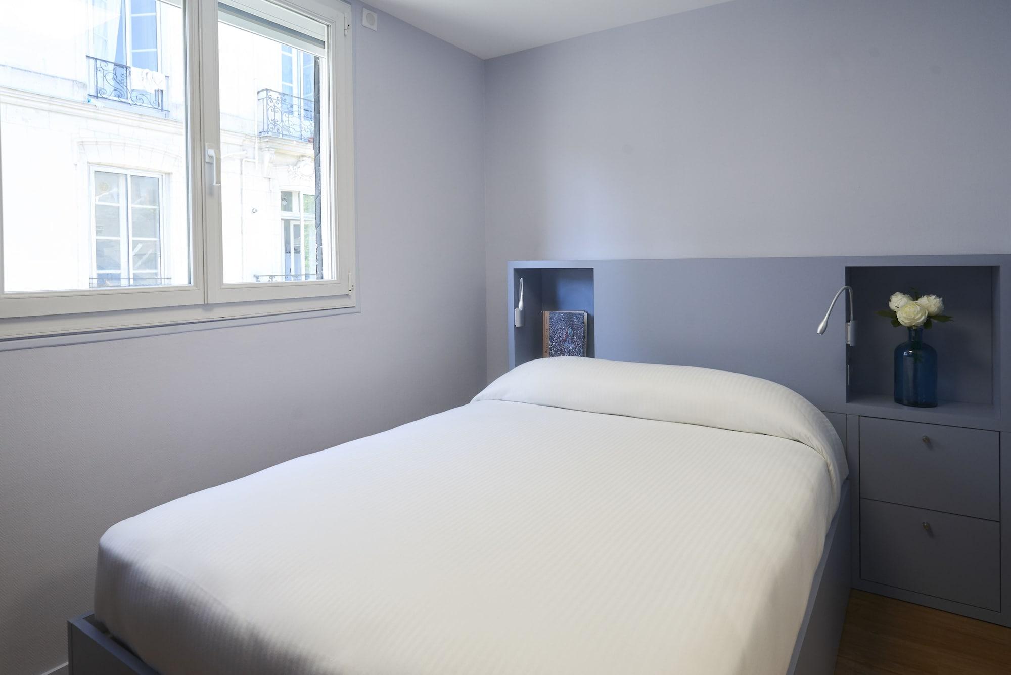 Logis Hotel Duquesne Нант Экстерьер фото