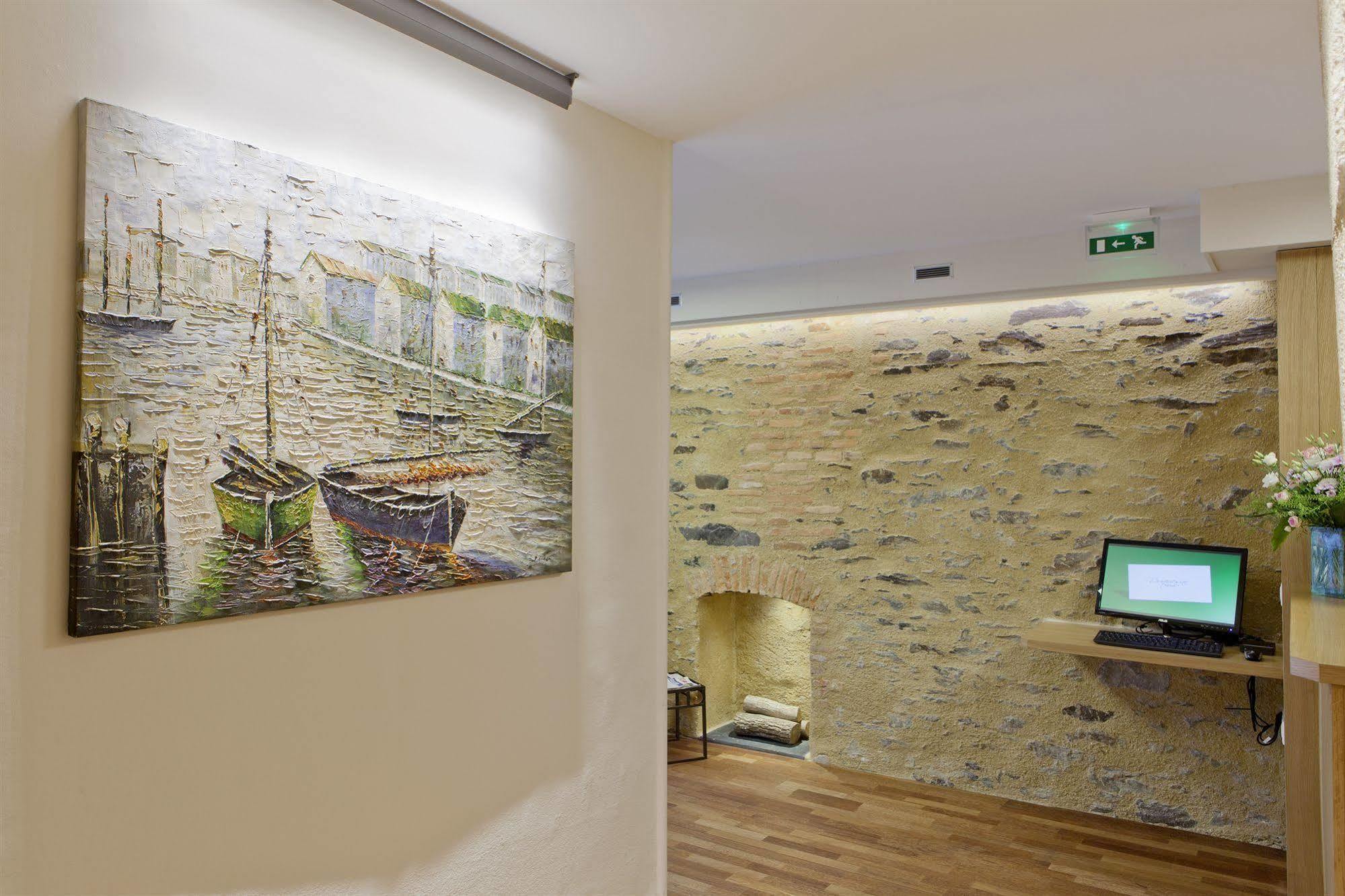 Logis Hotel Duquesne Нант Экстерьер фото